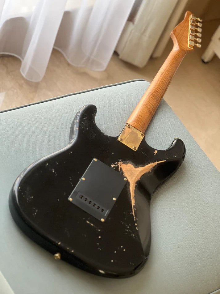 SLX Hawk Antique in Black Beauty with Gold Hardware Nitrocellulose Lacquer