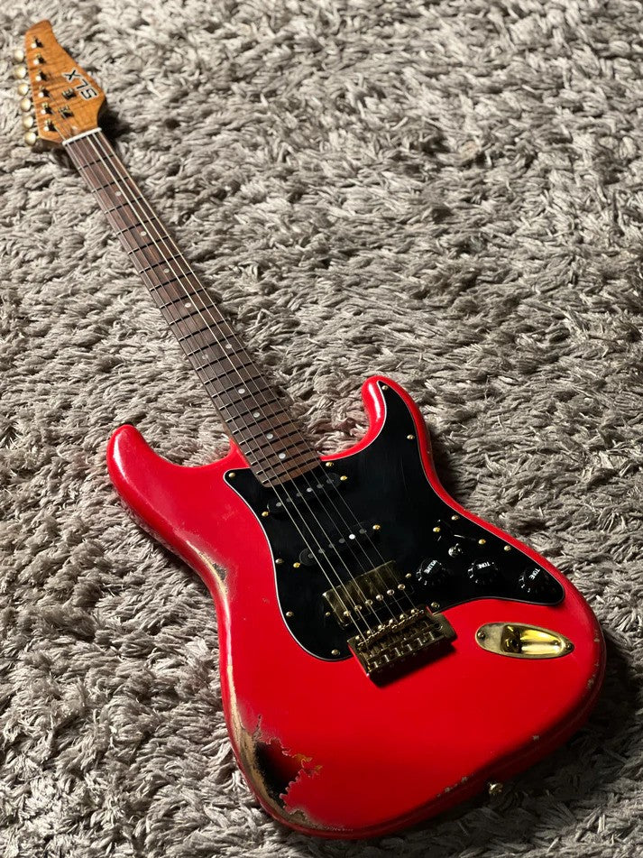 SLX Hawk Antique in Dakota Red Over Sunburst with Gold Hardware Nitrocellulose Lacquer