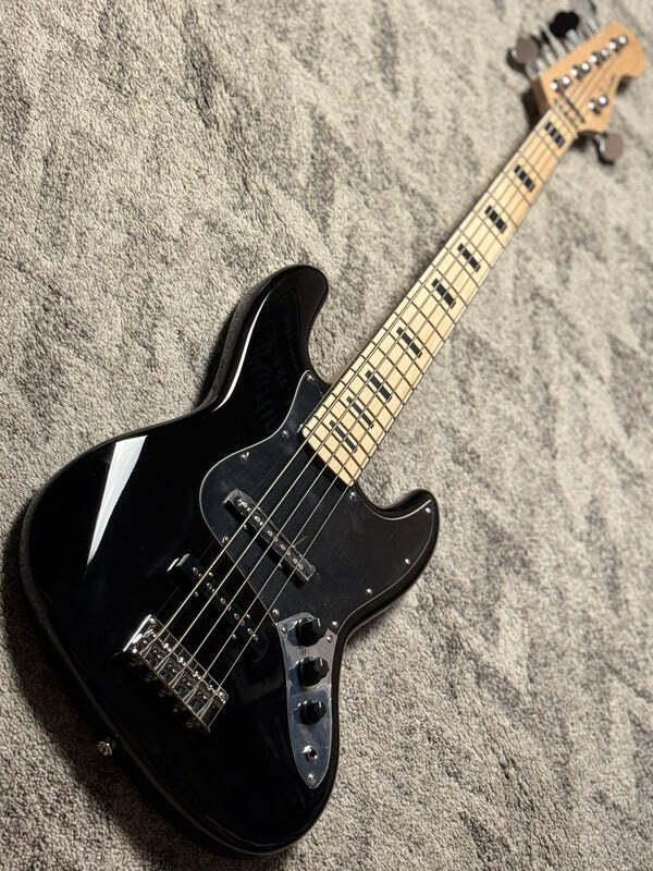 SLX Sparrow 70s Special V Essentials with Maple FB in Black