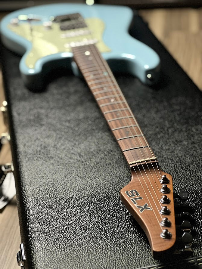 SLX Hawk Classic 22 HSS in Sonic Blue with Rosewood FB