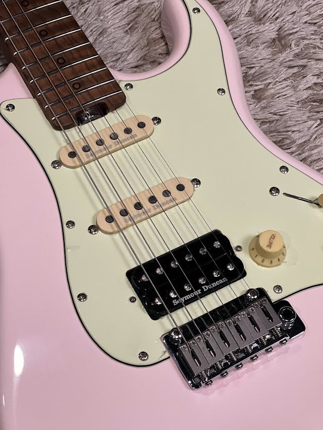 SLX Hawk Modern Pro 22 HSS in Shell Pink with Roasted Maple FB