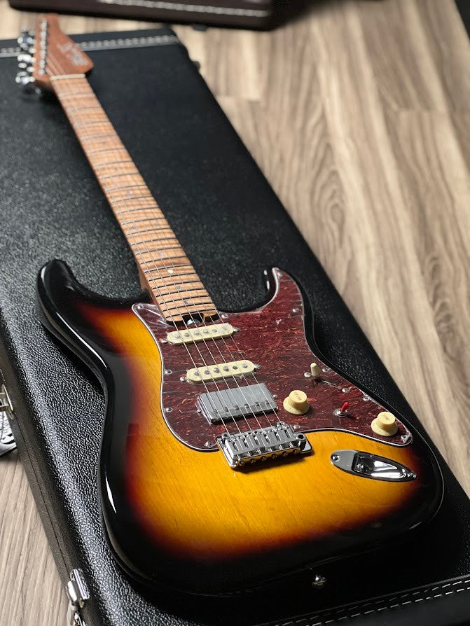 SLX Hawk Classic 22 HSS in 3-Tone Sunburst with Roasted Maple FB