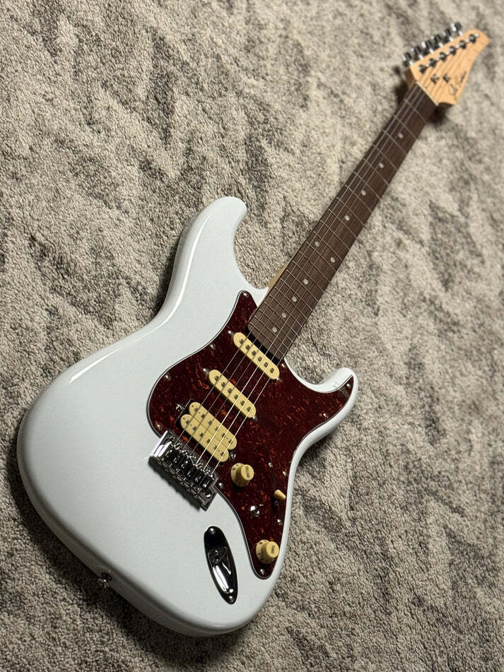 SLX Hawk Classic Essentials 22 HSS with Rosewood FB in in Olympic White