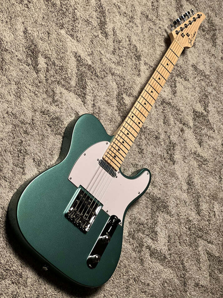 SLX Raven Classic Essentials 22 with Maple FB in in Sherwood Green Metallic
