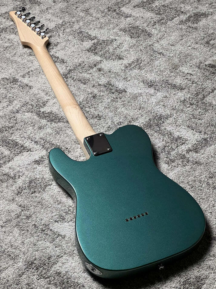 SLX Raven Classic Essentials 22 with Maple FB in in Sherwood Green Metallic