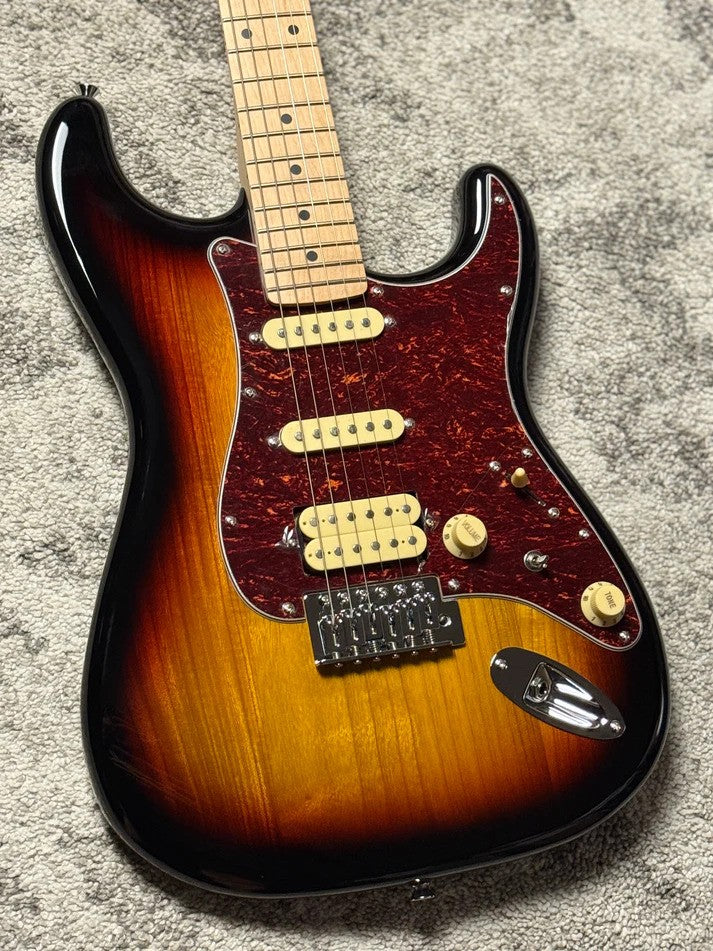 SLX Hawk Classic Essentials 22 HSS with Maple FB in in 3-Tone Sunburst