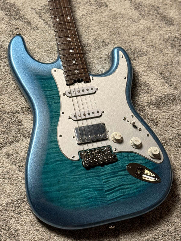 SLX Hawk Classic 22 HSS in Ice Blue Metallic Flame with Rosewood FB Limited Edition