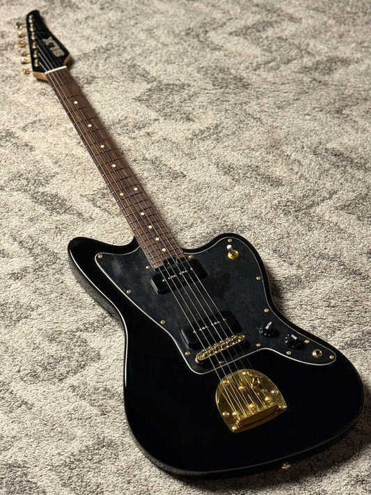 SLX Heron Classic P90 in Black with Gold Hardware