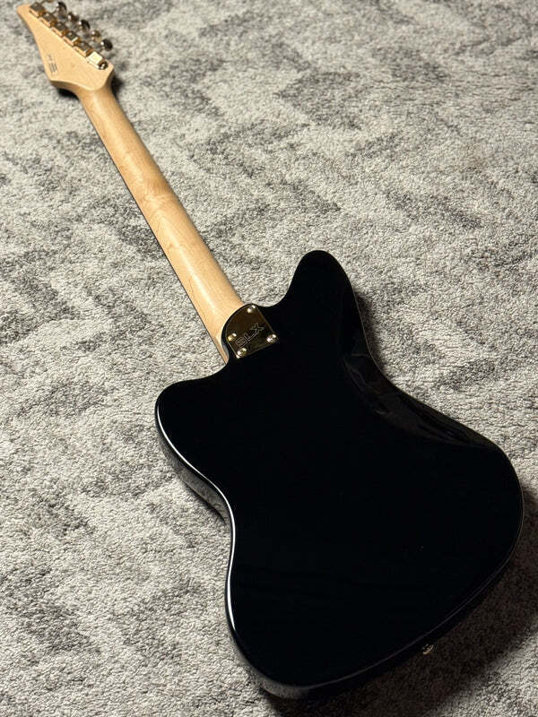 SLX Heron Classic P90 in Black with Gold Hardware