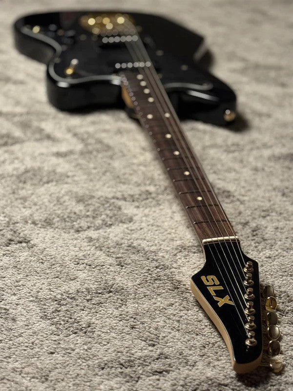 SLX Heron Classic P90 in Black with Gold Hardware