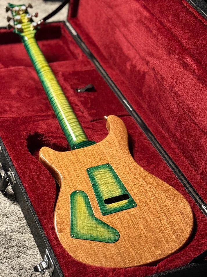 SLX Imperial 24 HH with 5A Solid Flame Top in Laguna Glow with Gold Hardware