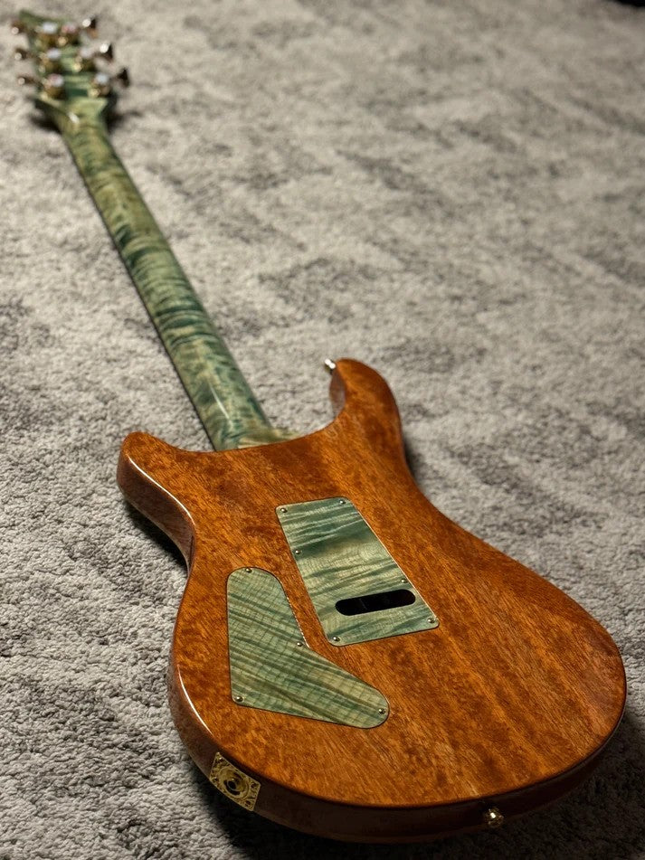 SLX Imperial 24 HH with 5A Solid Flame Top in Trampas Green with Gold Hardware