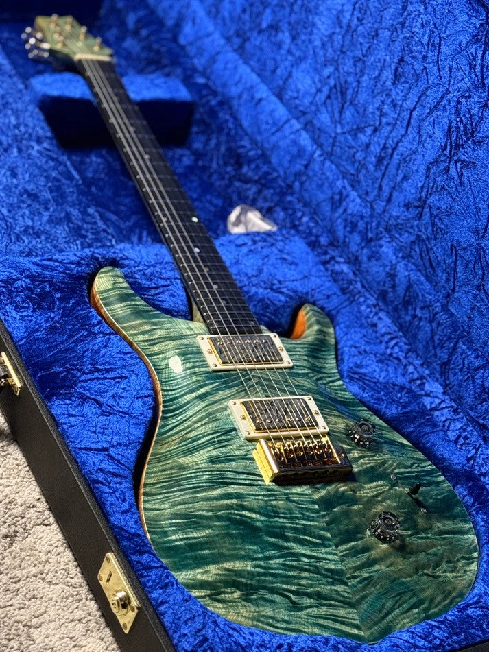 SLX Imperial 24 HH with 5A Solid Flame Top in Trampas Green with Gold Hardware