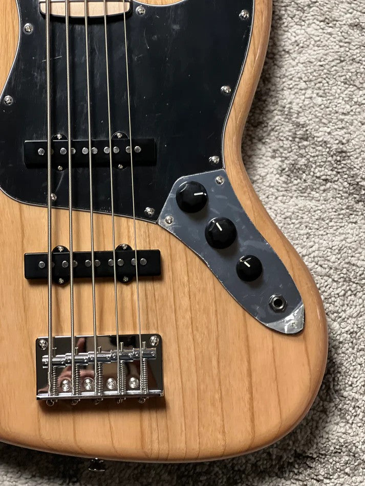 SLX Sparrow 70s Special V Essentials with Maple FB in Vintage Natural